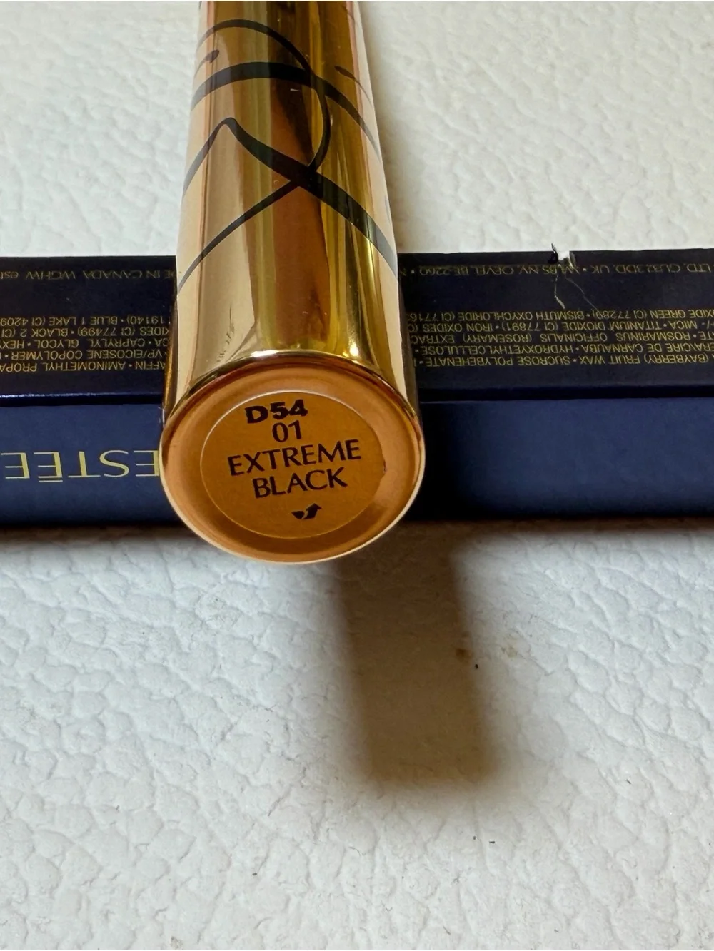 Estee Lauder Sumptuous Extreme Mascara — Gold and Navy Packaging
